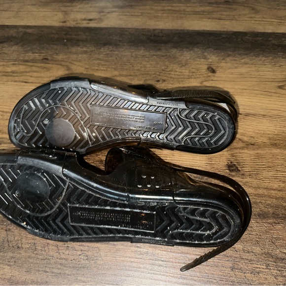 Off White Jelly Sandals - Picture 6 of 6